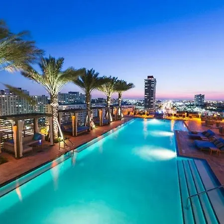 C y H Residences Hyde